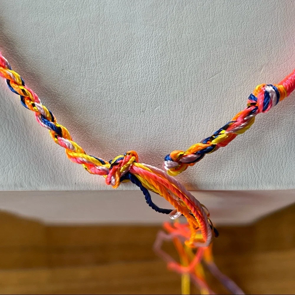 5/$25  5 star Rating Handmade friendship bracelets - Picture 7 of 7